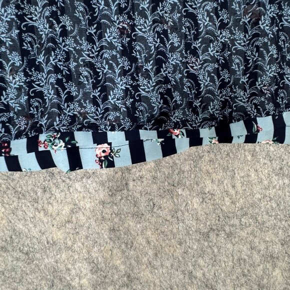 BHWM Reversible Cami Tank Top Blue Floral Stripe Size Small V Neck - Picture 6 of 10